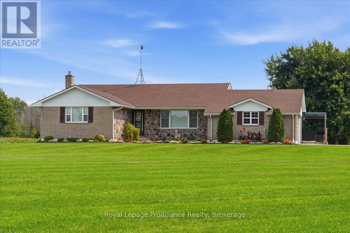 305 Valley Road, Prince Edward County, Ontario  K0K 1A0 - Photo 49 - X13760852