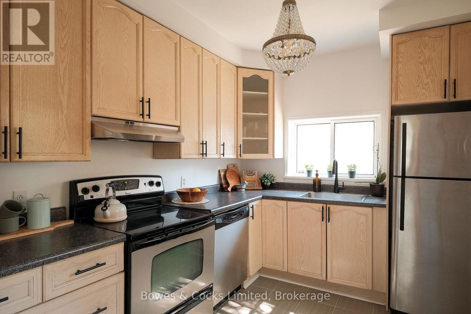 599 Gilmour Street, Peterborough, Ontario  K9H 2K3 - Photo 12 - X13760970