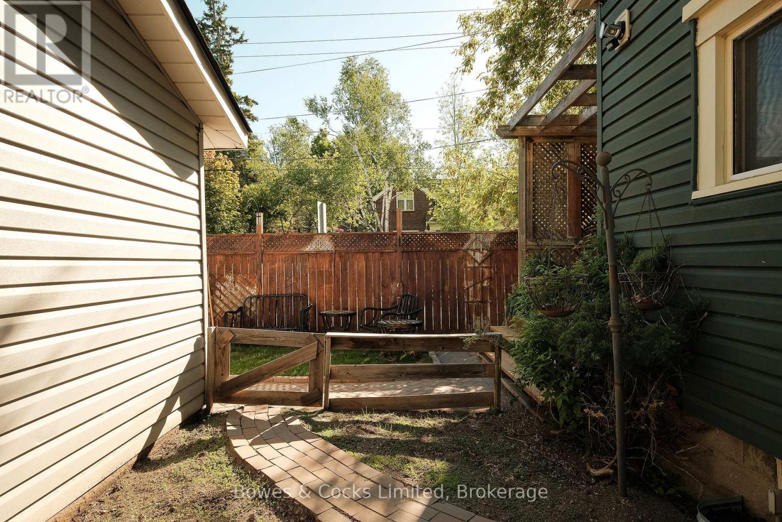 599 Gilmour Street, Peterborough, Ontario  K9H 2K3 - Photo 35 - X13760970