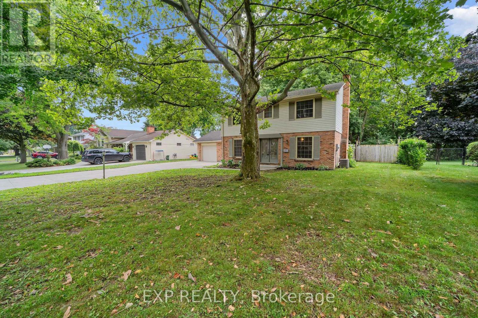 42 Queen Mary Crescent, London North, Ontario  N6H 4B4 - Photo 32 - X13760924