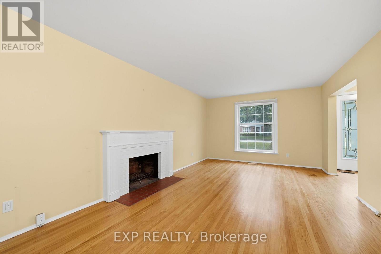 42 Queen Mary Crescent, London North, Ontario  N6H 4B4 - Photo 8 - X13760924