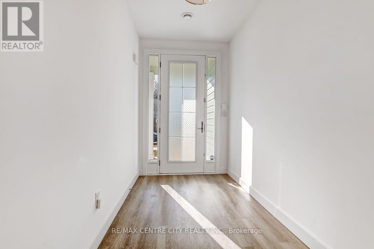 423 George Street, Central Elgin, Ontario  N5L 1G4 - Photo 3 - X13761008