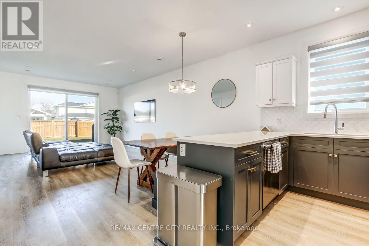 423 George Street, Central Elgin, Ontario  N5L 1G4 - Photo 6 - X13761008