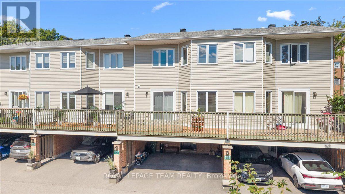 1137 CHIMNEY HILL WAY, Ottawa, Ontario
