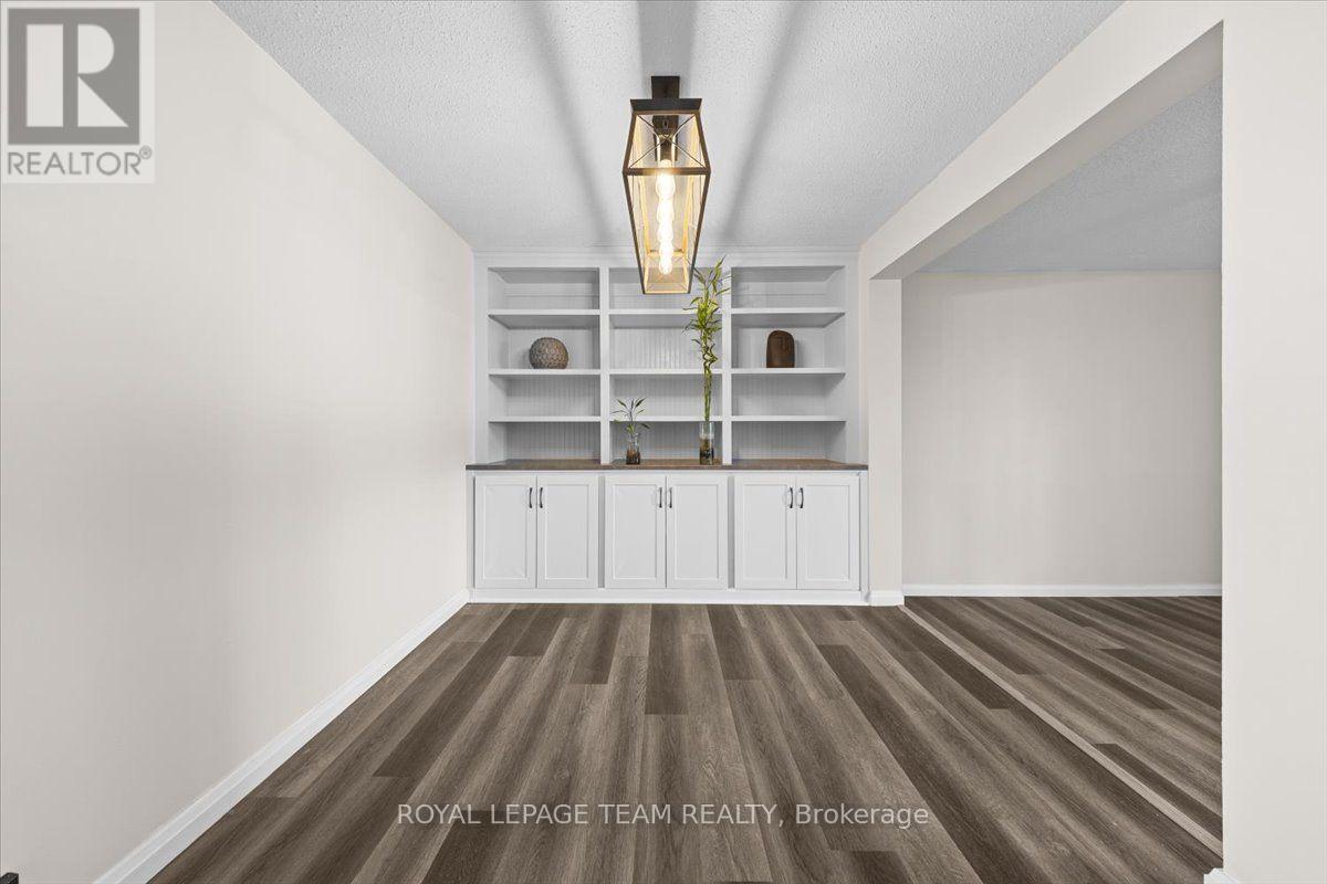 1137 Chimney Hill Way, Ottawa, Ontario  K1J 8Z7 - Photo 11 - X13760984