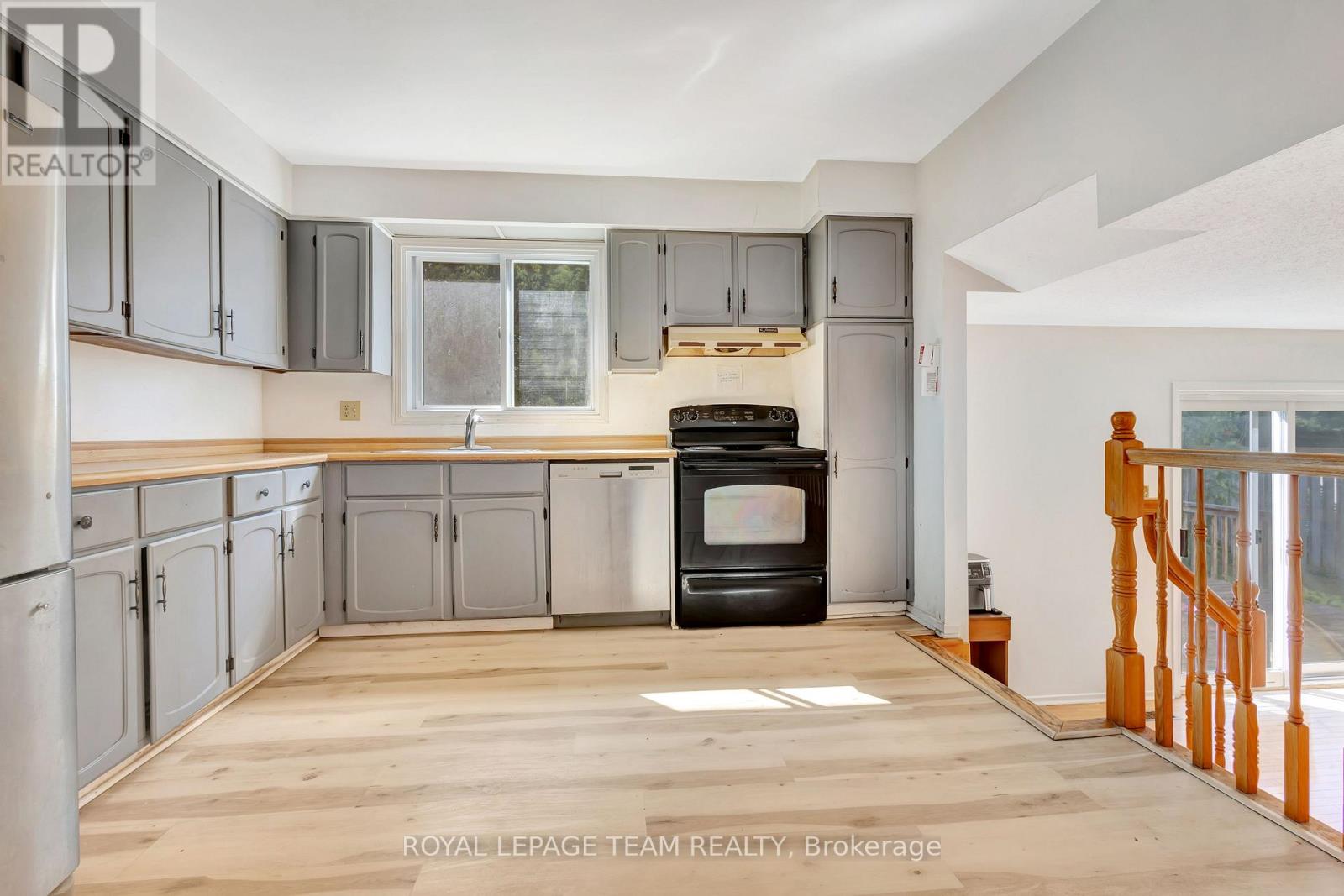 50 Equestrian Drive, Ottawa, Ontario  K2M 1G3 - Photo 12 - X13761070