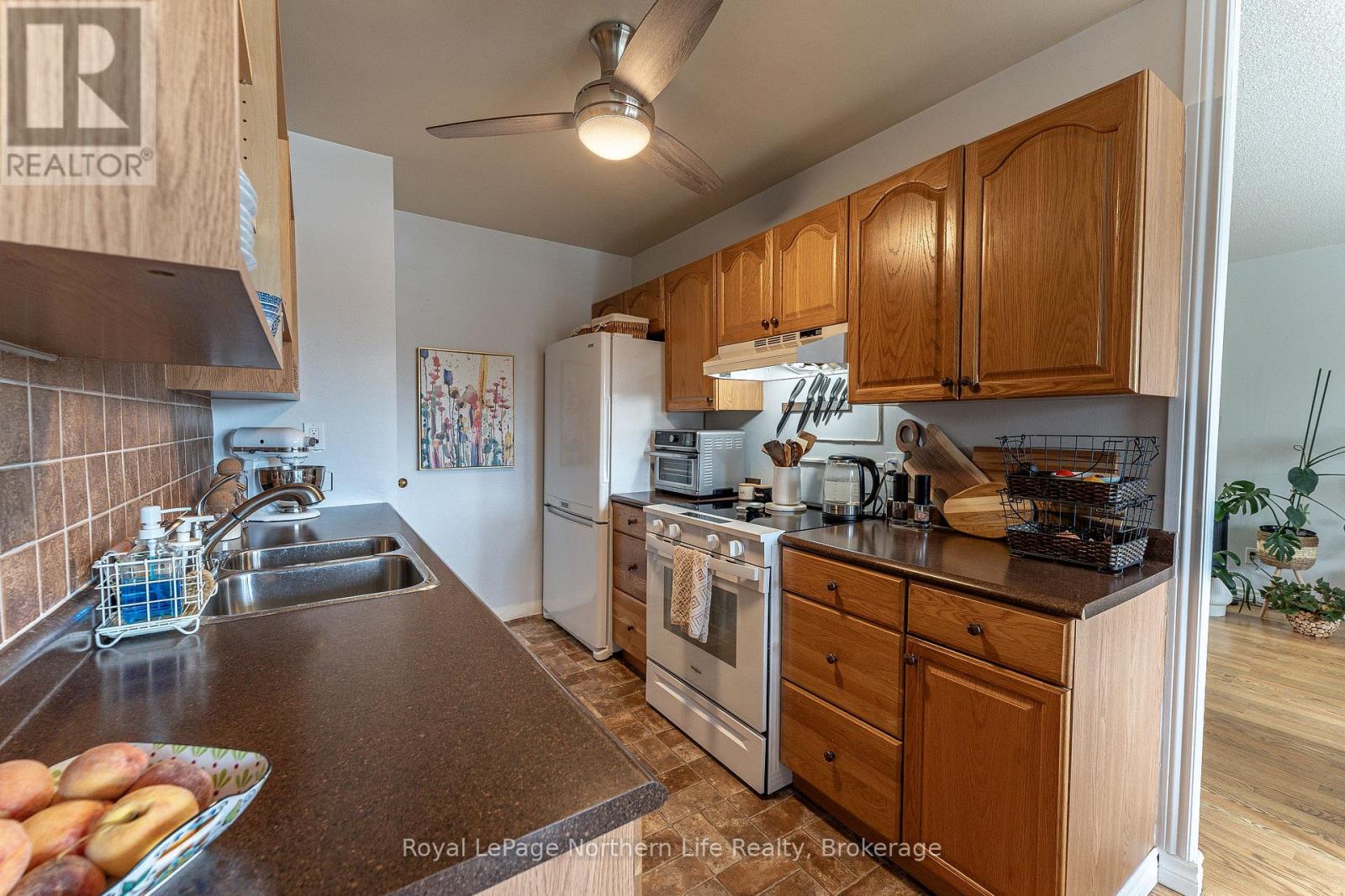 202 - 810 Main Street W, North Bay, Ontario  P1B 2V9 - Photo 16 - X13760926
