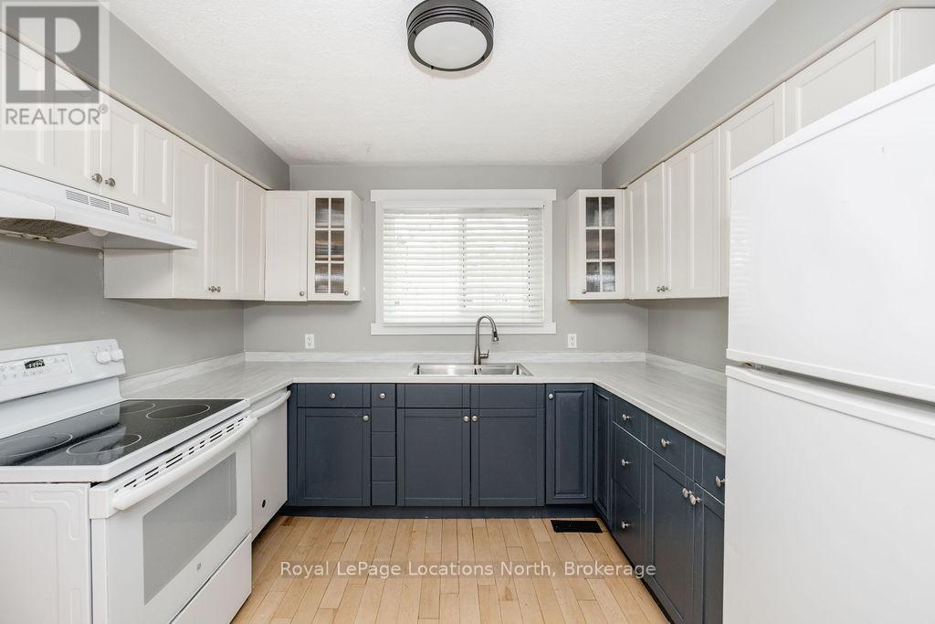 493 Ontario Street, Collingwood, Ontario  L9Y 4B9 - Photo 10 - S13760822