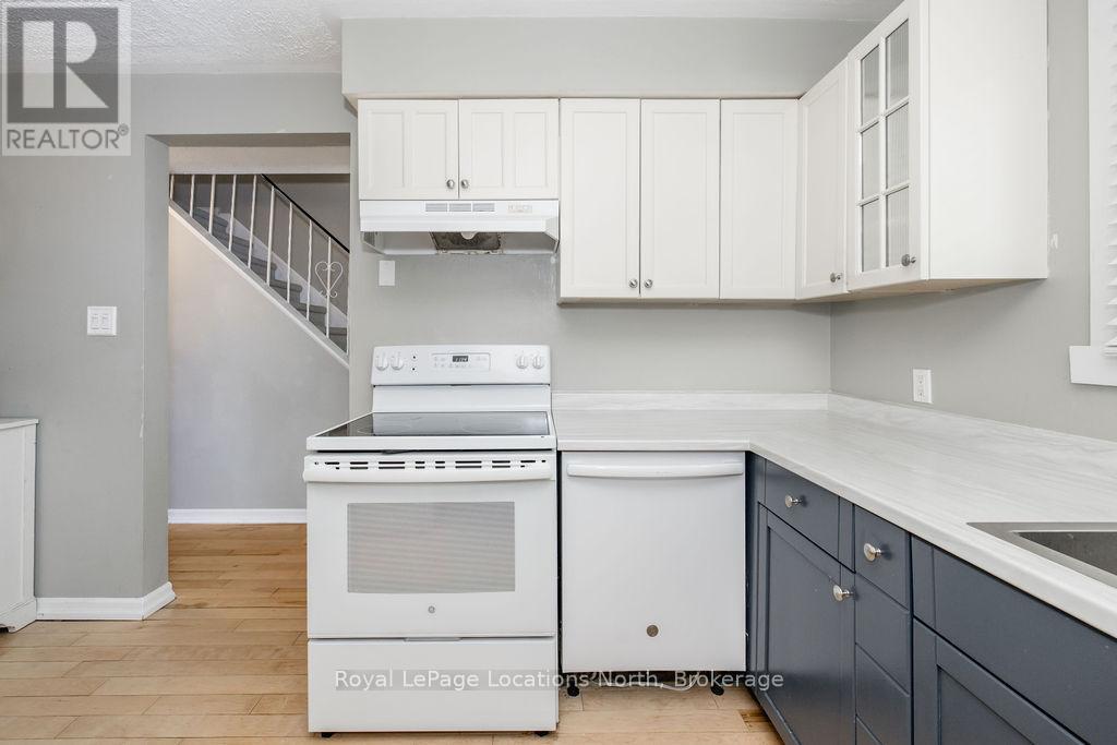 493 Ontario Street, Collingwood, Ontario  L9Y 4B9 - Photo 12 - S13760822