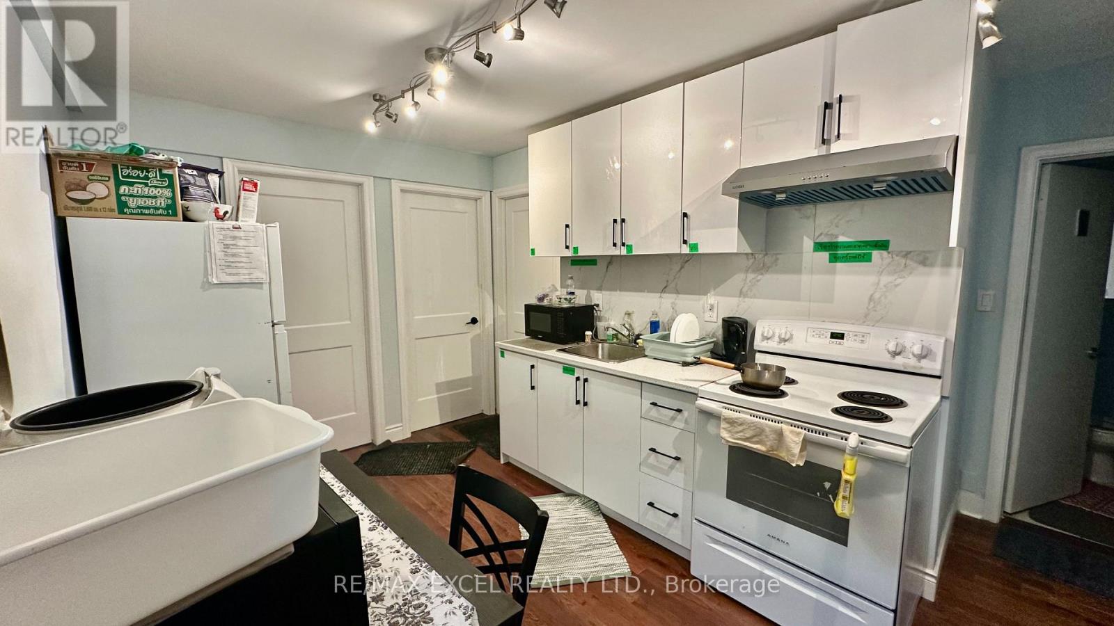 5308 Yonge Street, Toronto, Ontario  M2N 5P9 - Photo 14 - C13760870