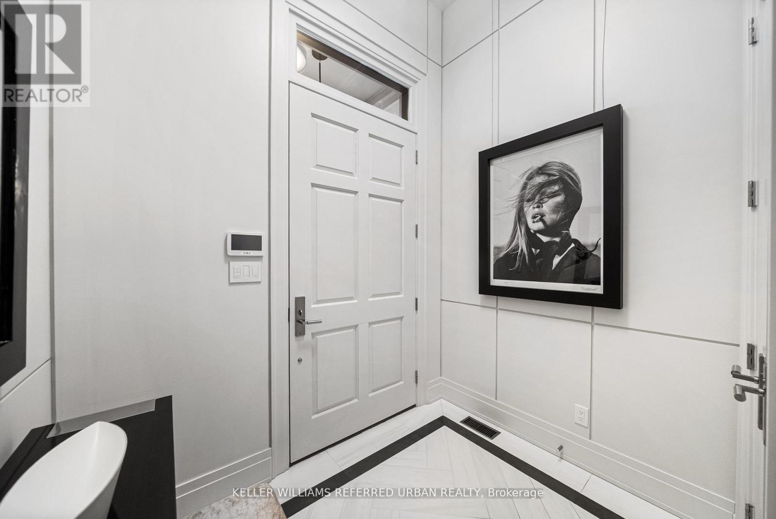 130 B Farnham Avenue, Toronto, Ontario  M4V 1H4 - Photo 4 - C13760890