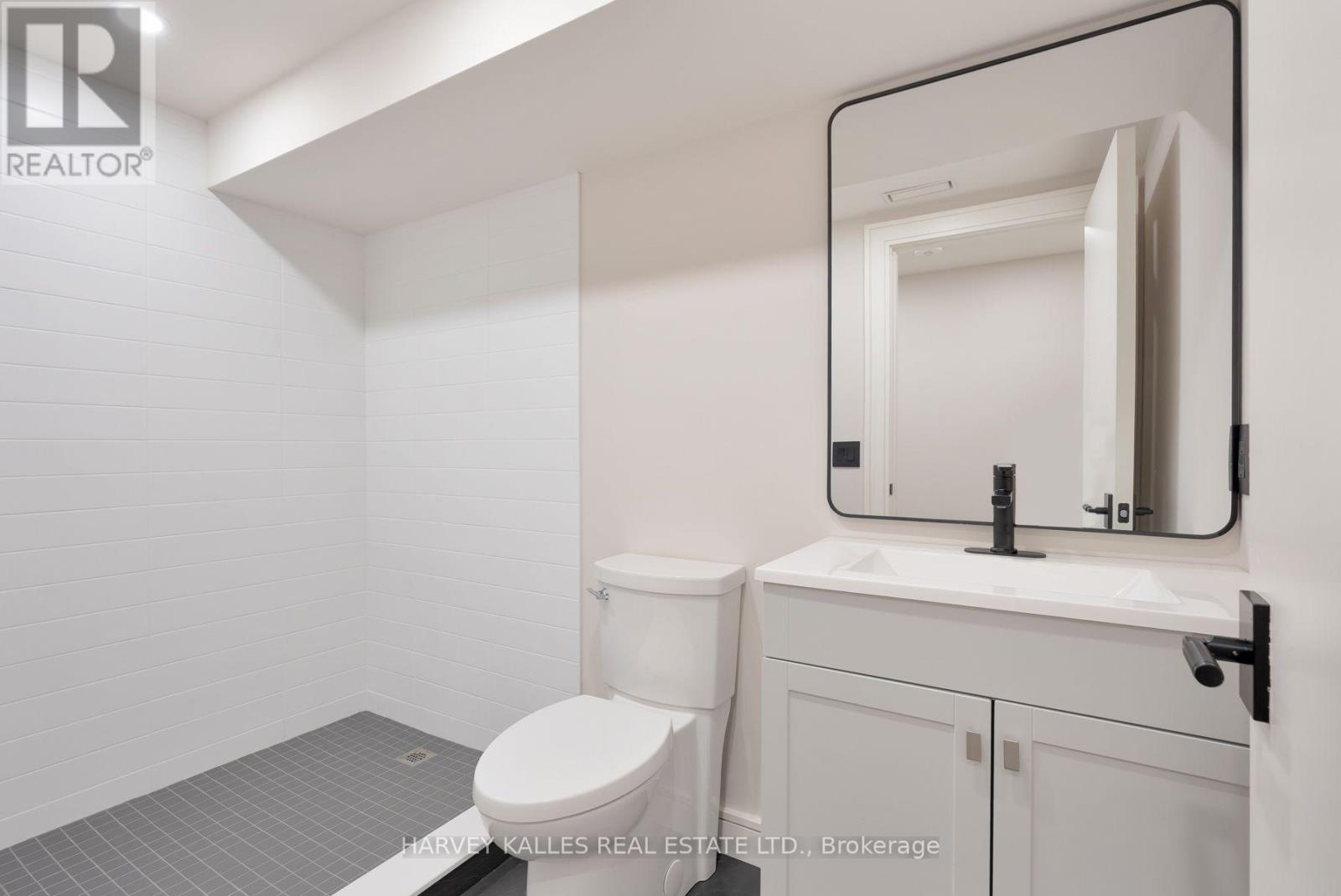 71 Robert Street, Toronto, Ontario M5S 2K4 - Photo 30 - C13760934