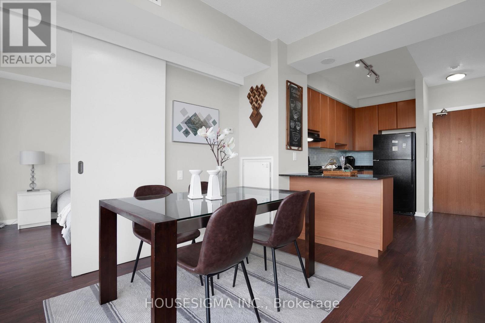 515 - 30 Canterbury Place, Toronto, Ontario  M2N 0B9 - Photo 18 - C13760964
