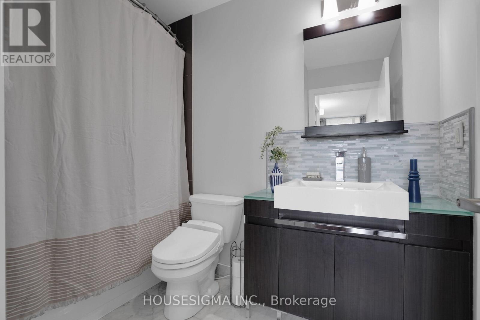 515 - 30 Canterbury Place, Toronto, Ontario  M2N 0B9 - Photo 24 - C13760964