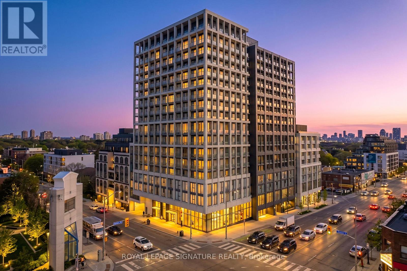1121 - 2020 Bathurst Street, Toronto, Ontario  M5P 0A6 - Photo 2 - C13760978