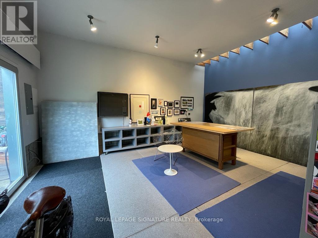 Main - 623 Wellington Street W, Toronto, Ontario  M5V 1G3 - Photo 11 - C13760990