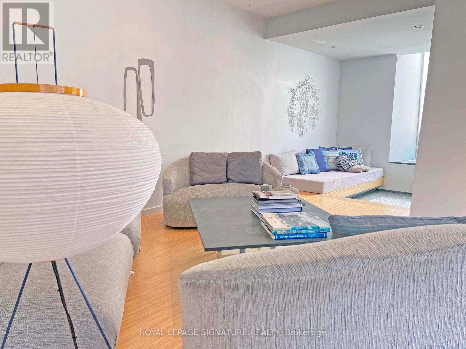 Main - 623 Wellington Street W, Toronto, Ontario  M5V 1G3 - Photo 6 - C13760990