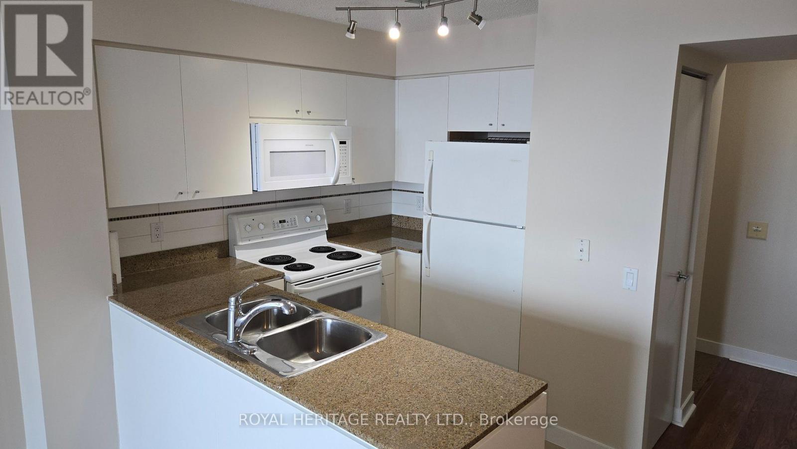 2312 - 373 Front Street W, Toronto, Ontario  M5V 3R7 - Photo 7 - C13761078