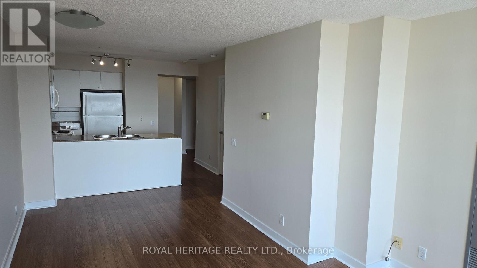 2312 - 373 Front Street W, Toronto, Ontario  M5V 3R7 - Photo 8 - C13761078