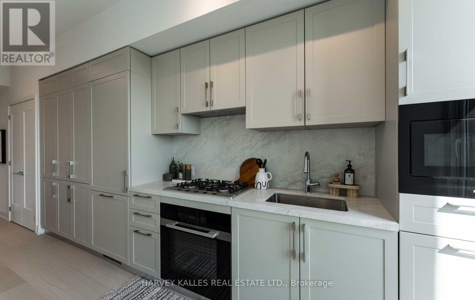 Lph2 - 8 Manor Road W, Toronto, Ontario M4S 2A5 - Photo 12 - C13761090