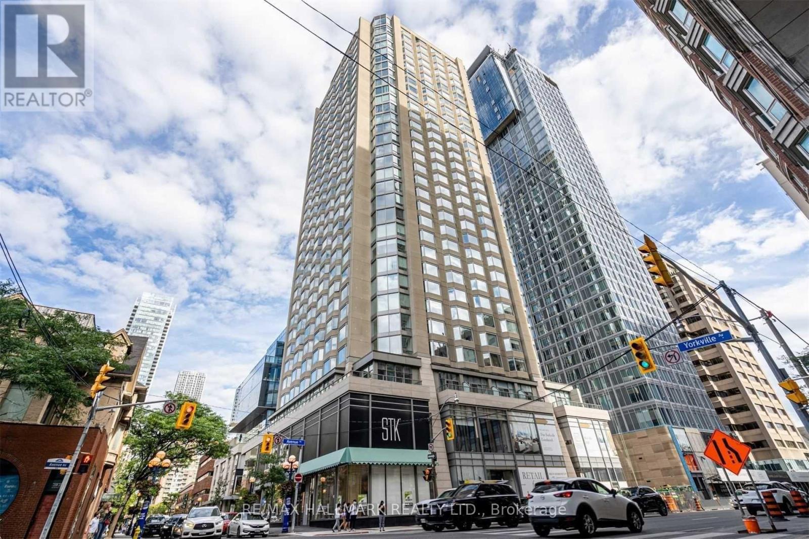 1710 - 155 Yorkville Avenue, Toronto, Ontario  M5R 1C4 - Photo 2 - C13761128
