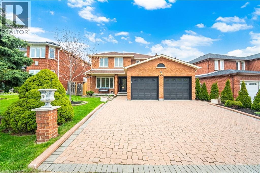 3332 Testimony Square, Mississauga, Ontario  L5B 3G2 - Photo 3 - 40861731
