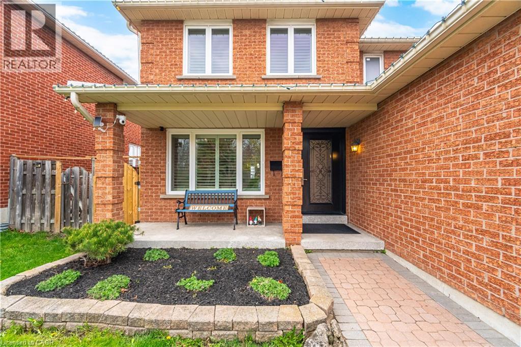 3332 Testimony Square, Mississauga, Ontario  L5B 3G2 - Photo 4 - 40861731