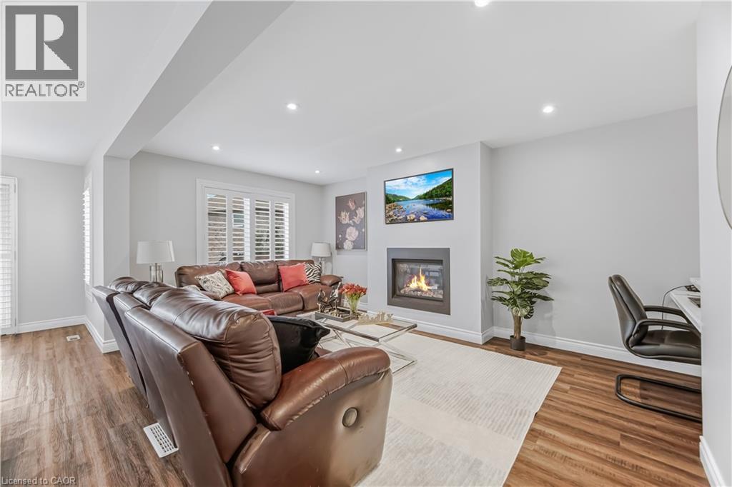 3332 Testimony Square, Mississauga, Ontario  L5B 3G2 - Photo 6 - 40861731