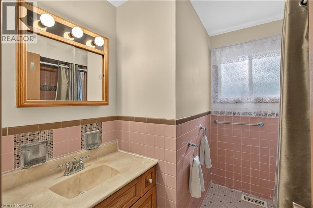80 Sarasota Avenue, Hamilton, Ontario  L9C 3X5 - Photo 19 - 40861016