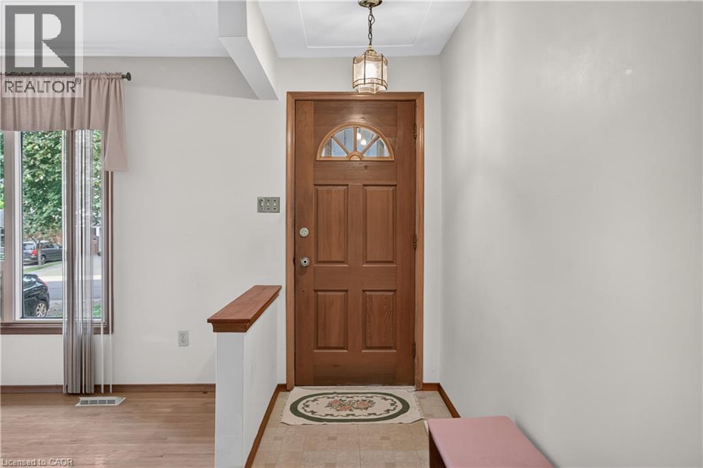 80 Sarasota Avenue, Hamilton, Ontario  L9C 3X5 - Photo 5 - 40861016