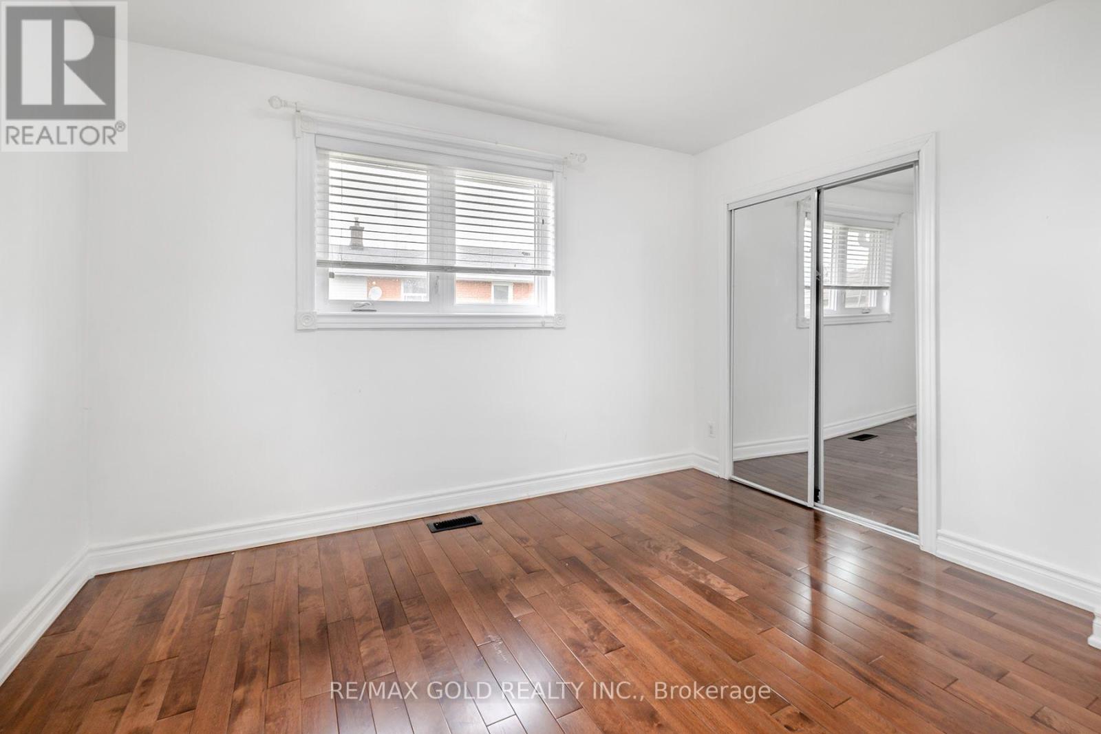 3 Willamere Drive, Toronto, Ontario  M1M 1W5 - Photo 5 - E13760880