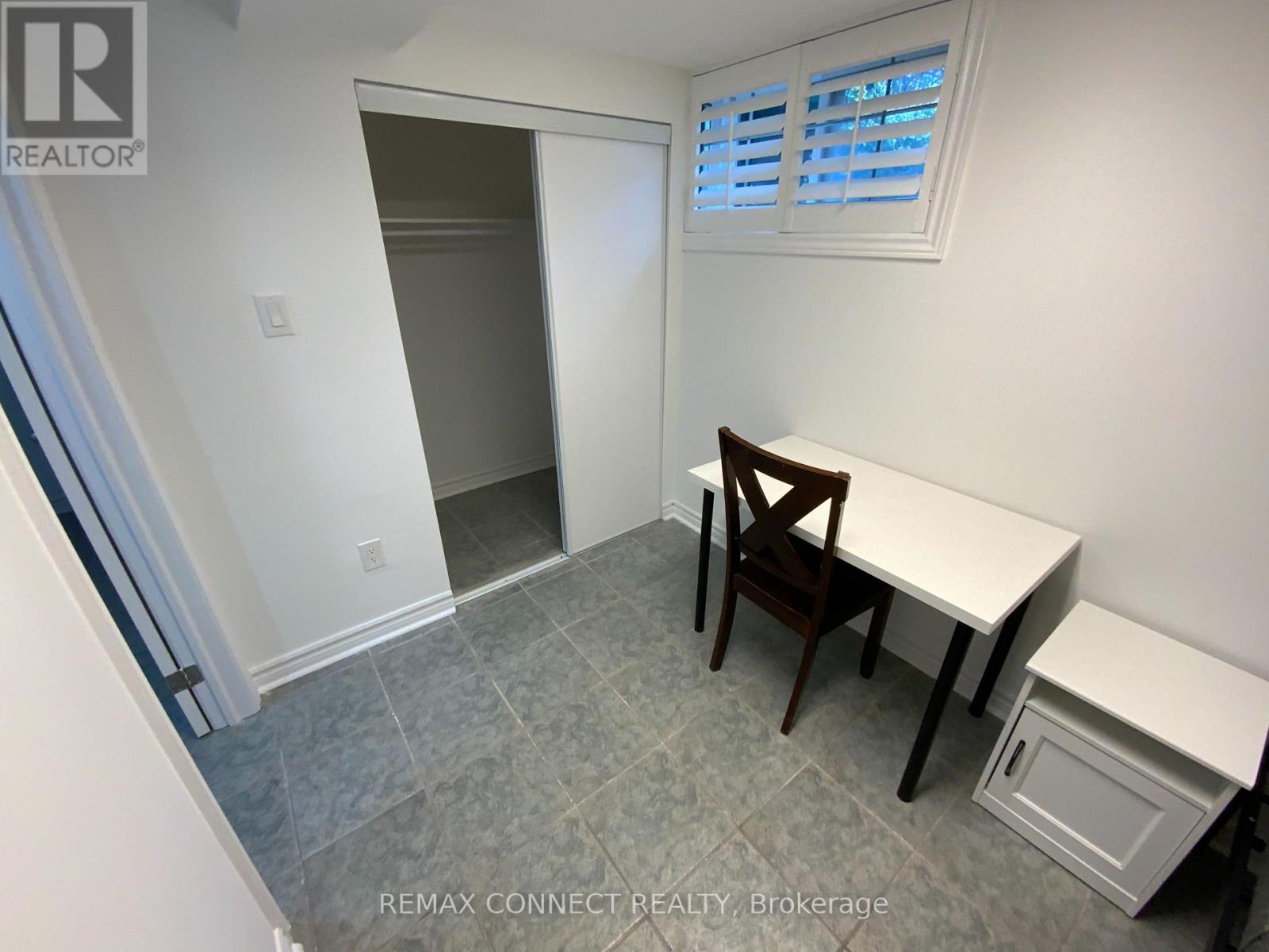 Bsmt Bdrm C - 2 Kellyvale Road, Toronto, Ontario  M1R 3M3 - Photo 12 - E13761126