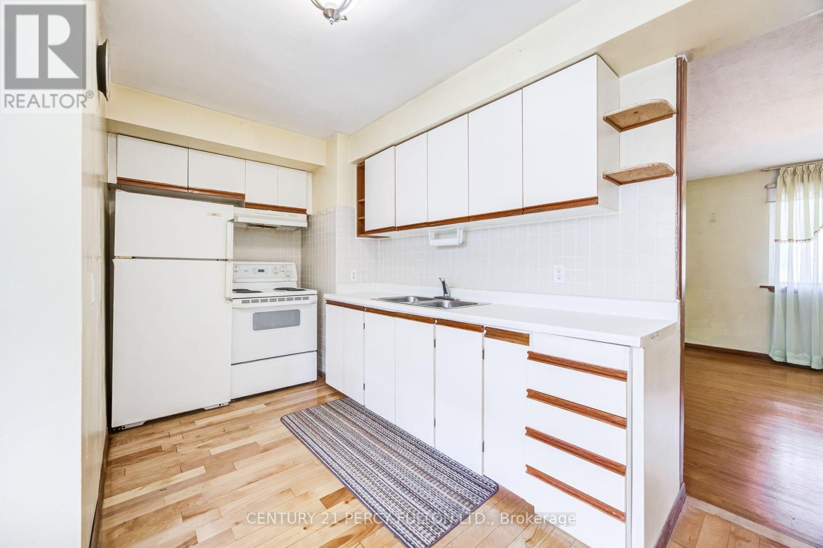 23 Shier Drive, Toronto, Ontario  M1J 2T1 - Photo 10 - E13761158