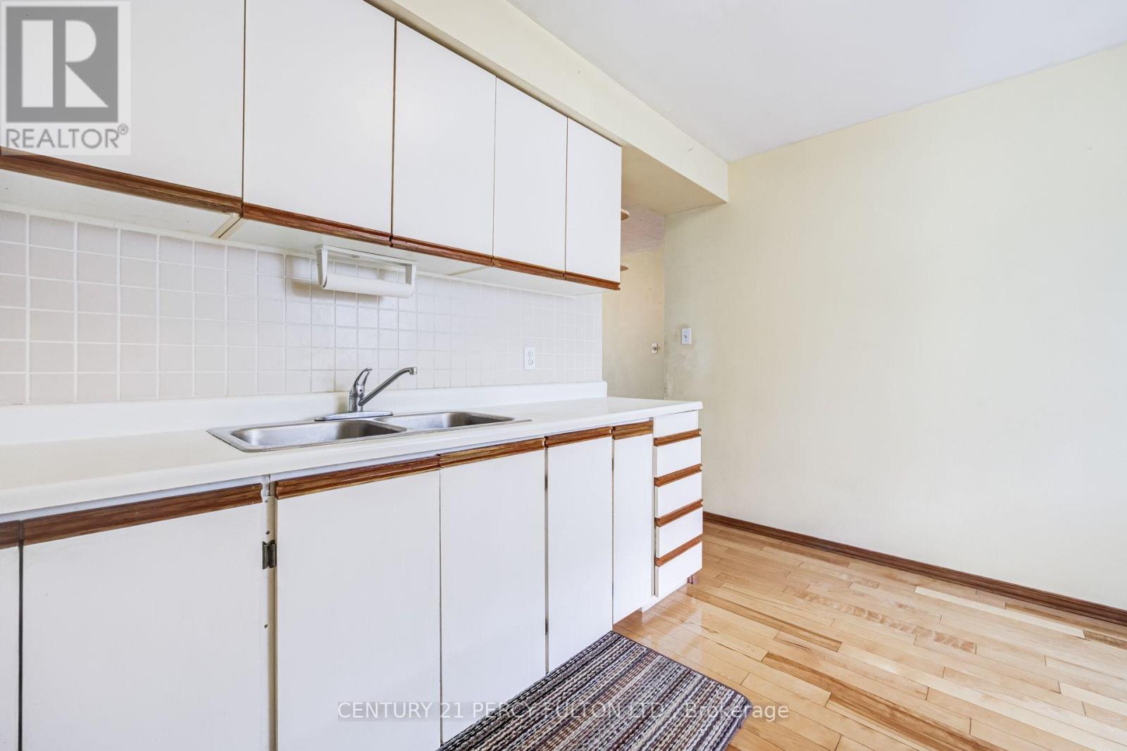 23 Shier Drive, Toronto, Ontario  M1J 2T1 - Photo 11 - E13761158
