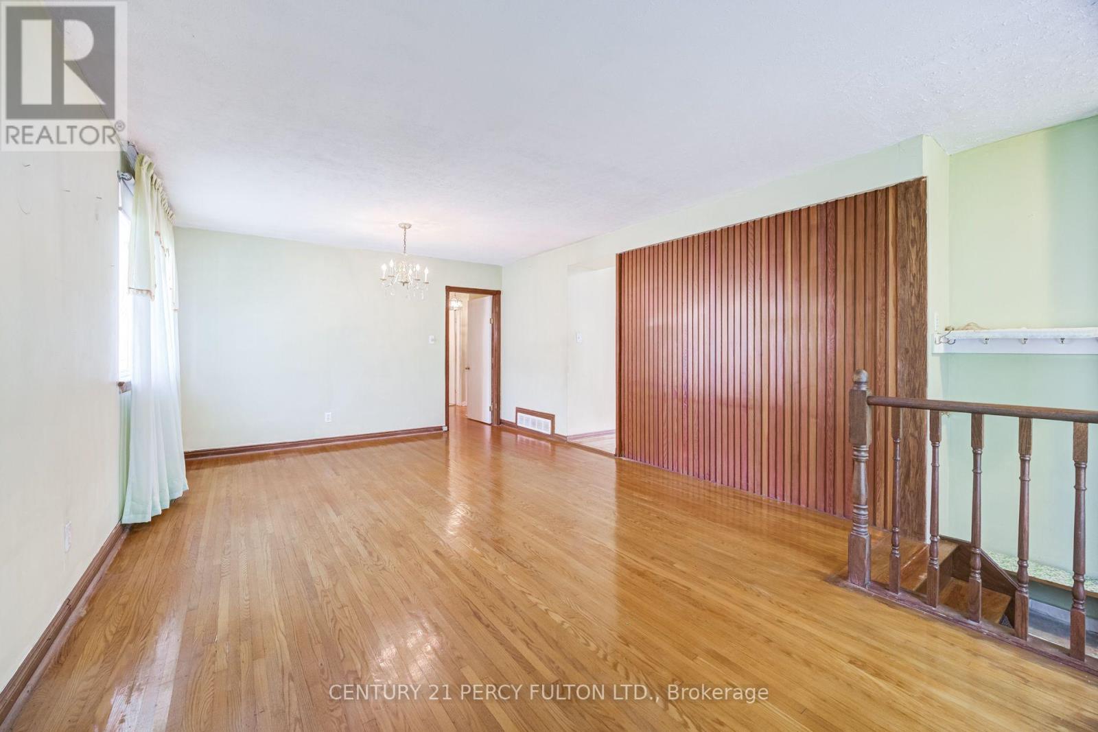 23 Shier Drive, Toronto, Ontario  M1J 2T1 - Photo 4 - E13761158