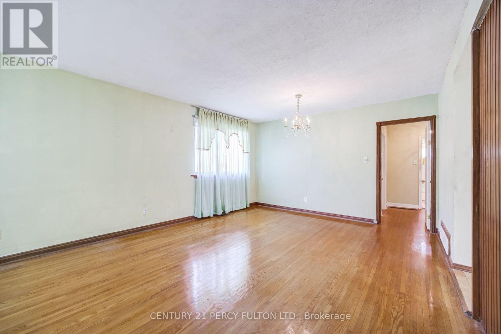 23 Shier Drive, Toronto, Ontario  M1J 2T1 - Photo 6 - E13761158
