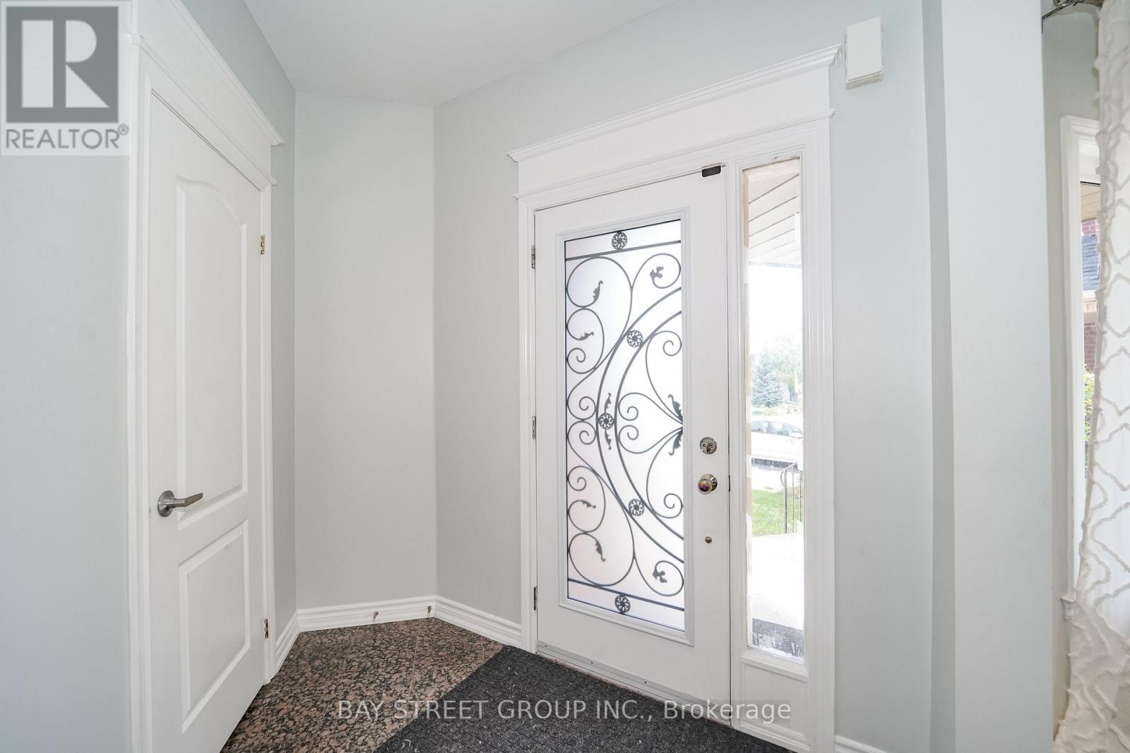 23 Eagle Peak Drive, Richmond Hill, Ontario  L4S 2W3 - Photo 4 - N13752546