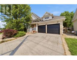 121 PRINCE WILLIAM WAY, Barrie, Ontario