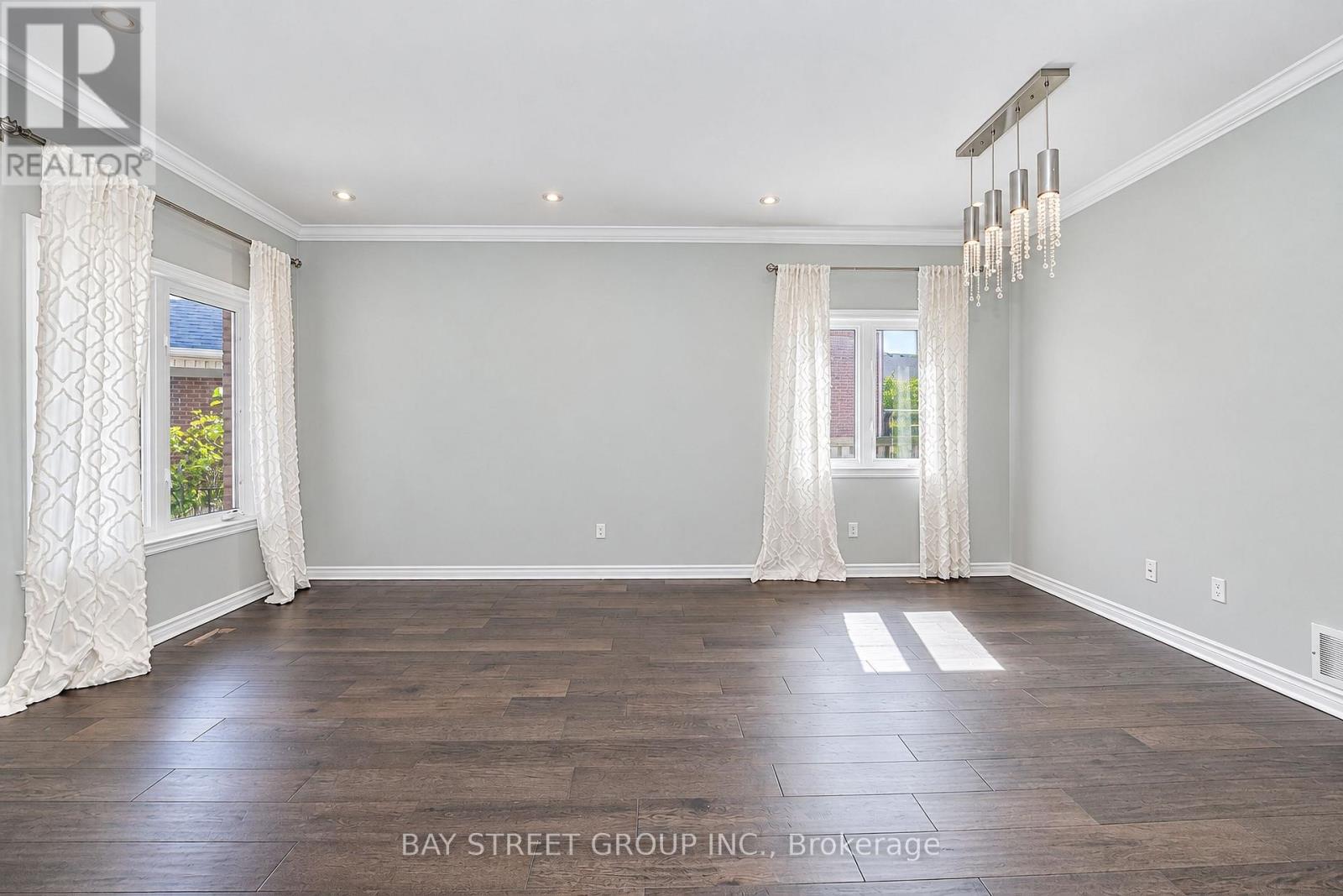 23 Eagle Peak Drive, Richmond Hill, Ontario  L4S 2W3 - Photo 6 - N13752546