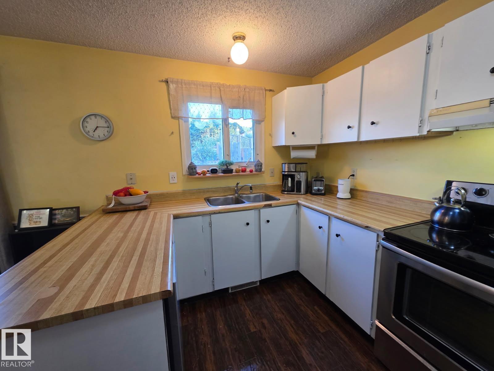 3503 42a Av NW, Edmonton, Alberta  T6L 4C6 - Photo 10 - E4502385