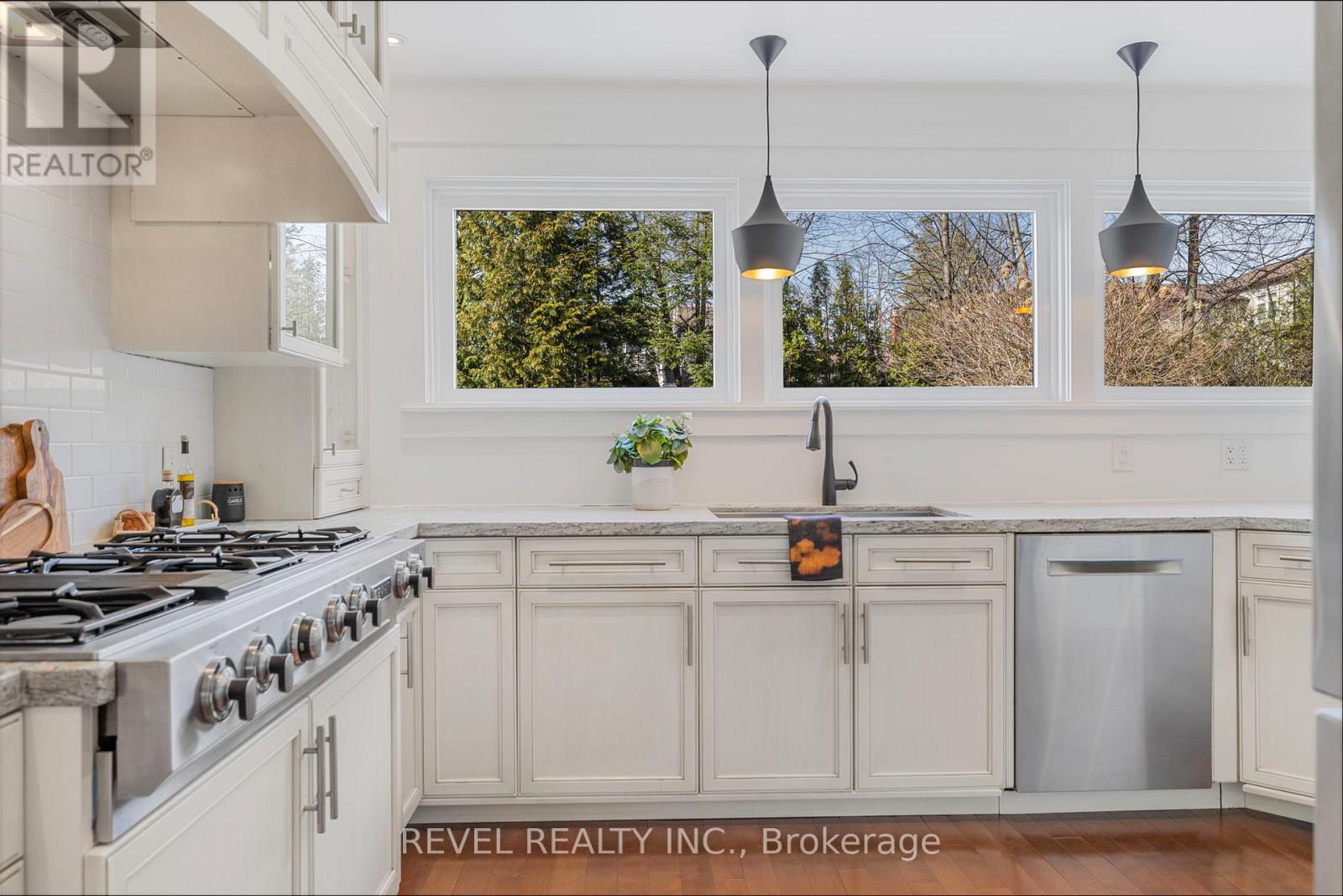 10 Shoreview Drive, Barrie (North Shore), Ontario  L4M 1G1 - Photo 21 - S13760956