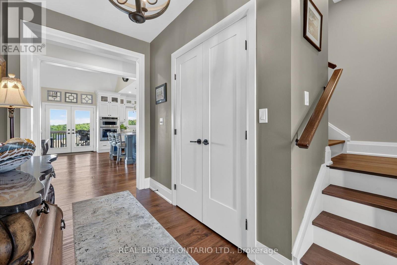 29 Thoroughbred Drive, Oro-Medonte, Ontario  L0K 1E0 - Photo 5 - S13761016