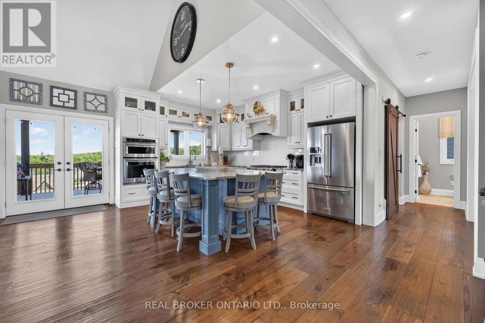 29 Thoroughbred Drive, Oro-Medonte, Ontario  L0K 1E0 - Photo 6 - S13761016