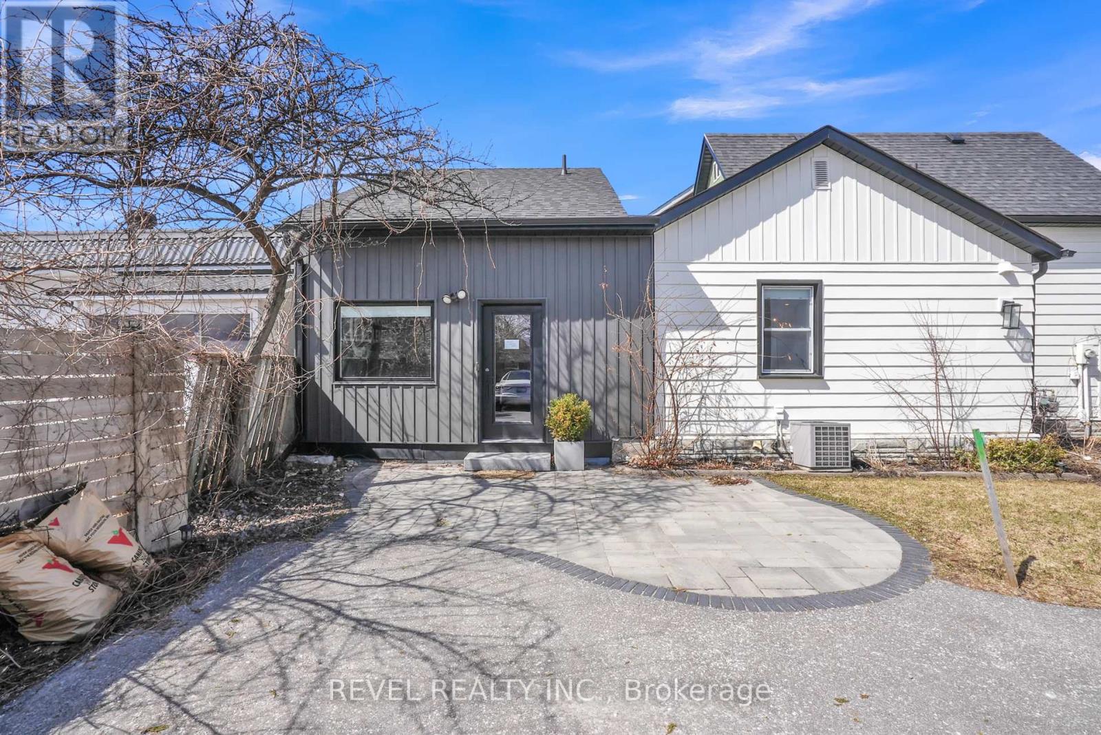 27 Victoria Street, Barrie (City Centre), Ontario  L4N 2H5 - Photo 32 - S13761018