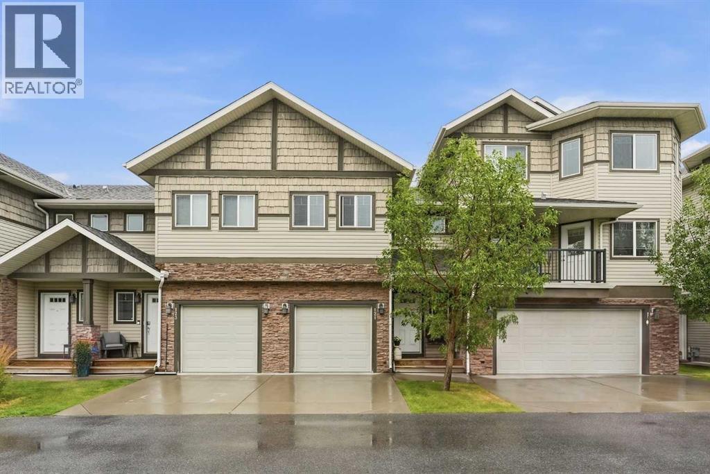 121, 308 11 Avenue NW, High River, Alberta  T1V 0G3 - Photo 1 - A2341109