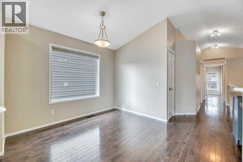 677 Evermeadow Road SW, Calgary, Alberta  T2Y 4W7 - Photo 19 - A2341459