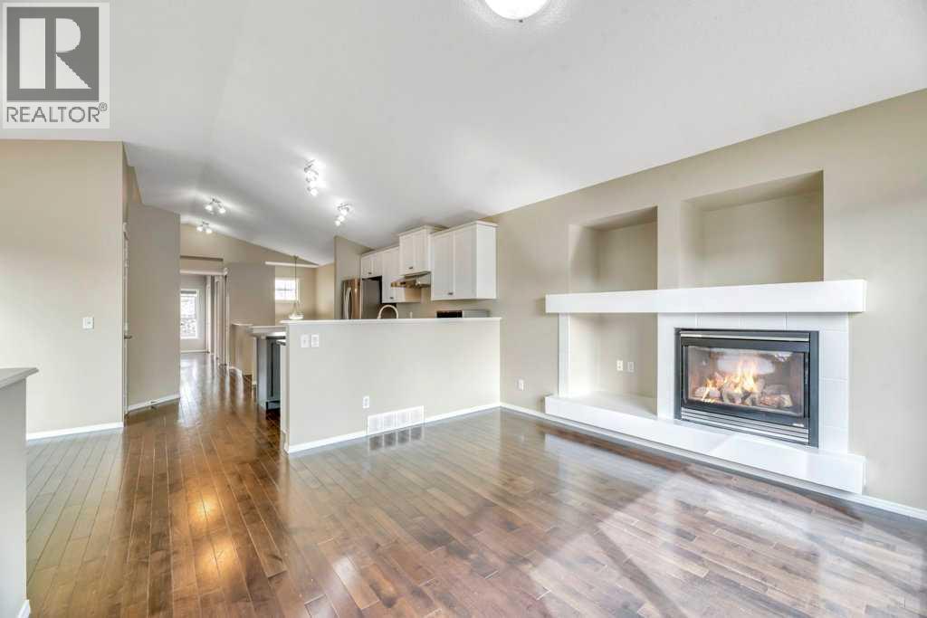 677 Evermeadow Road SW, Calgary, Alberta  T2Y 4W7 - Photo 17 - A2341459