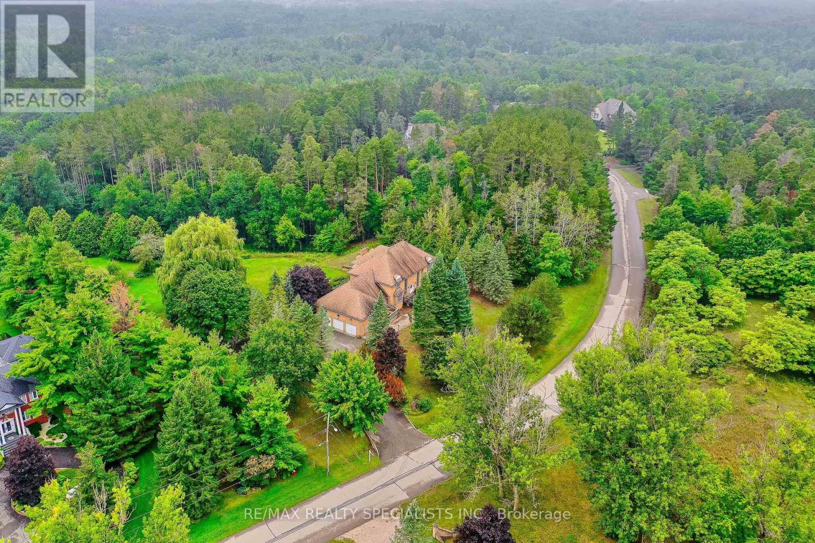 11 Prince Andrew Drive, Caledon, Ontario  L7C 1G2 - Photo 3 - W13747140