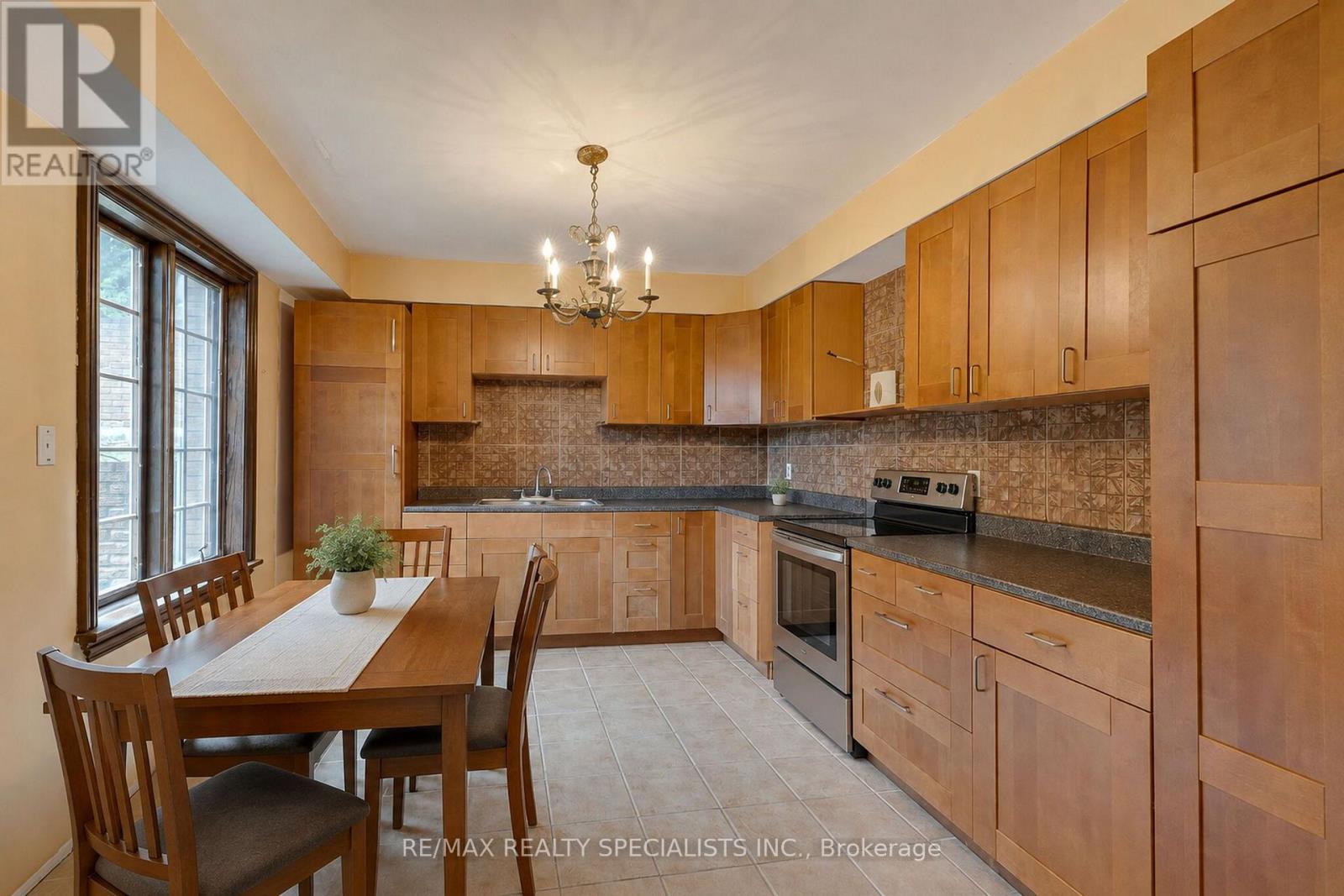 11 Prince Andrew Drive, Caledon, Ontario  L7C 1G2 - Photo 38 - W13747140