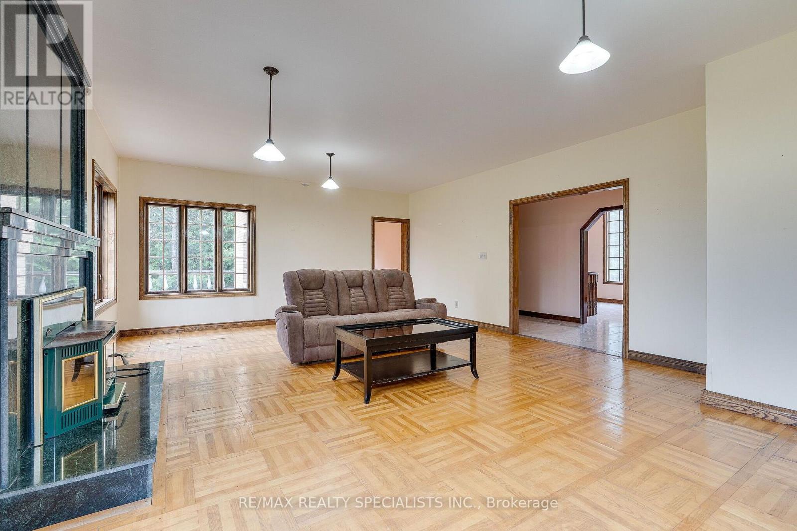 11 Prince Andrew Drive, Caledon, Ontario  L7C 1G2 - Photo 9 - W13747140